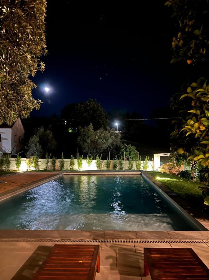 Villa Casa Bizarra Castanheira de Pera Exterior foto